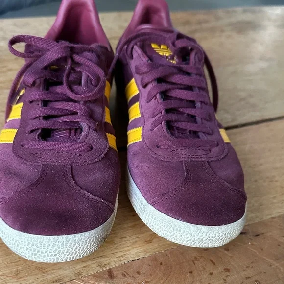 Adidas Gazelle Men's 7 Burgundy and Yellow Portland Timbers Sneakers - Picture 8 of 9